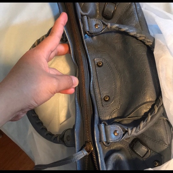 Authentic balenciaga small bag - Picture 14 of 16